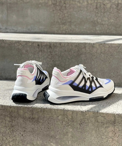 ASH(アッシュ)の「【FUTURA200】ハイテクローカットスニーカー(スニーカー・レディース・ホワイト/ブラック/マルチ・35/38/39/36/37)」の5枚目の写真