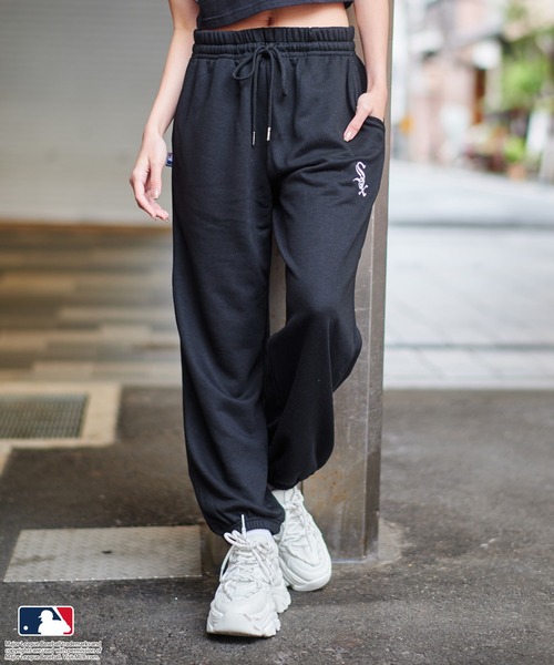 MLB（メジャーリーグベースボール）の「【MLB/メジャーリーグベースボール】別注ワンポイントロゴスウェットパンツ/ユニセックス対応（スウェットパンツ・レディース・ホワイト/ブラック/グリーン/ブルー/ネイビー/オートミール/グレー系その他・M/L）」の21枚目の写真