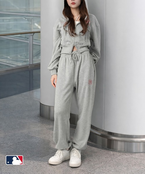 MLB Size S ウエスト:64 / ヒップ:120/ パンツ丈:102/ 股上:29.5/股下:73/もも周り:80/ すそ周り:54 MLB/メジャーリーグベースボール】別注ワンポイントロゴスウェット