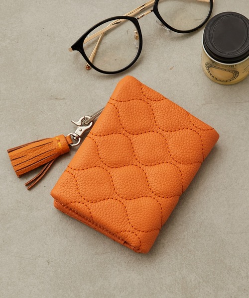 Beau're（ヴュレ）の「BEAURE｜牛革キルティング 2つ折り財布（財布・レディース・ブラック/ピンク/グリーン/ベージュ/イエロー/グリーン系その他/オレンジ・フリー）」の7枚目の写真