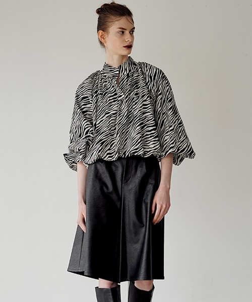 MECRE（メクル）の「フェイクレザーハーフパンツ（その他パンツ・レディース・ブラック/ワイン・S/M）」の9枚目の写真