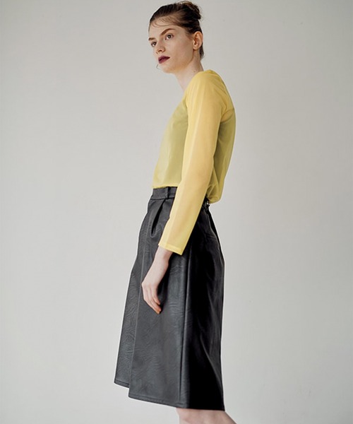 MECRE（メクル）の「フェイクレザーハーフパンツ（その他パンツ・レディース・ブラック/ワイン・S/M）」の10枚目の写真