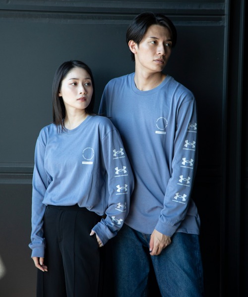 UNDER ARMOUR(アンダーアーマー)の「UAヘビーウエイト チャージドコットン ロングスリーブ シンボル Tシャツ(トレーニング/メンズ)(Tシャツ/カットソー・メンズ・ホワイト/ブラック/ブルー系その他・M/L/XL/XXL/S/3XL)」の3枚目の写真