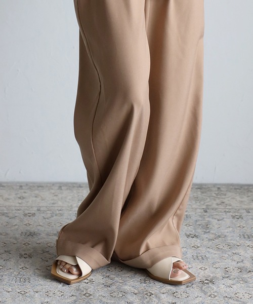 Bonjour Sagan（ボンジュールサガン）の「バックルフラットミュール（サンダル・レディース・オフホワイト・M/L）」の3枚目の写真