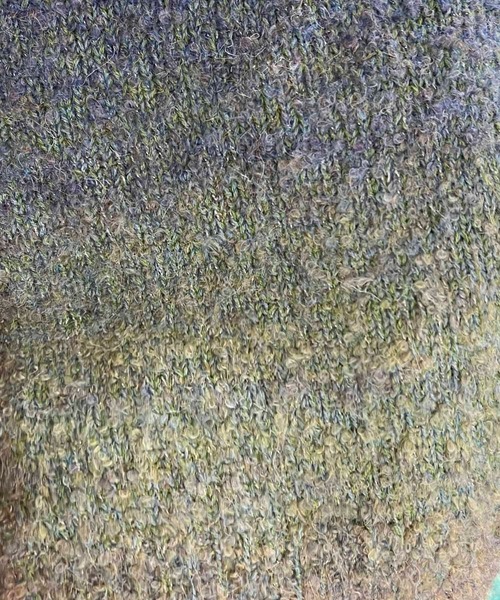 byYOUANCE（バイユアンス）の「グラデーションオーバーサイズカーディガン（カーディガン/ボレロ・レディース・グリーン/イエロー/パープル・FREE）」の7枚目の写真