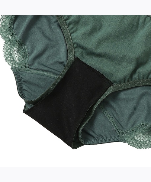 AMOSTYLE BY Triumph（アモスタイルバイトリンプ）の「サニタリー(ボーイズレングス) ガーデニングレース AMST1407 SAN.PT JX（ショーツ・レディース・ブラウン/パープル/グリーン/ベージュ/ブルー/シルバー・M/L）」の9枚目の写真