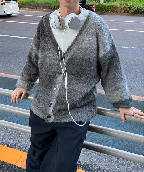 sedacle（セダクル）の「グラデーションニットカーディガン（カーディガン/ボレロ・メンズ・ブラック系/グリーン系/パープル系・FREE）」の4枚目の写真