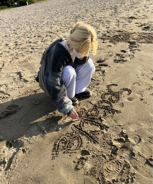 sedacle（セダクル）の「グラデーションニットカーディガン（カーディガン/ボレロ・メンズ・ブラック系/グリーン系/パープル系・FREE）」の17枚目の写真