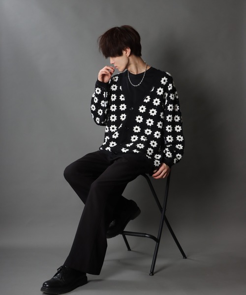 【素敵なデザイン❗️】COMME des GARÇONS 手裏剣柄 セーター DAY CLOSET（デイ クローゼット）の「レディース レトロ幾何学ダイス柄