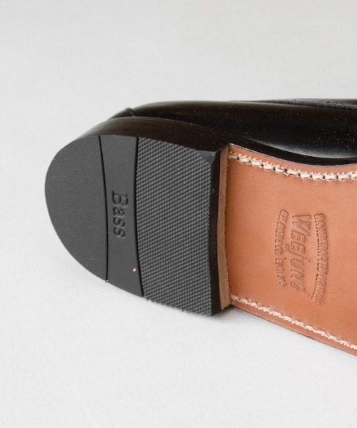 G.H.BASS（ジーエイチバス）の「G.H BASS WEEJUNS LOAFER（ローファー・メンズ・ブラック×ホワイト/ブラック・8.5/8/7.5）」の10枚目の写真