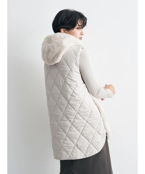 YECCA VECCA（イェッカヴェッカ）の「ファー×キルティングフーディー