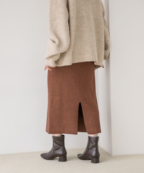 LOWRYS FARM（ローリーズファーム）の「ラメニットタイトスカート　174397（スカート・レディース・ブラック/ブラウン/アイボリー・FREE）」の5枚目の写真