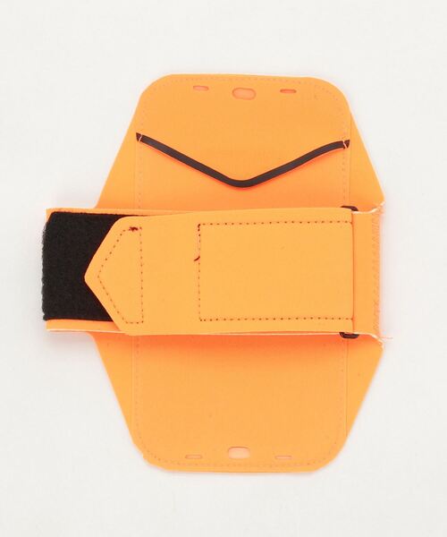 NIKE（ナイキ）の「【NIKE/ナイキ】リーン アームバンド（スマホケース/カバー・メンズ・ピンク/イエロー/オレンジ/ブラック/ネイビー・FREE）」の7枚目の写真