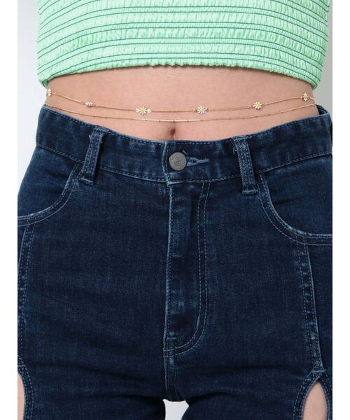 jouetie（ジュエティ）の「フラワーウエストチェーンベルト（ベルト・レディース・シルバー/ゴールド・FREE）」の6枚目の写真