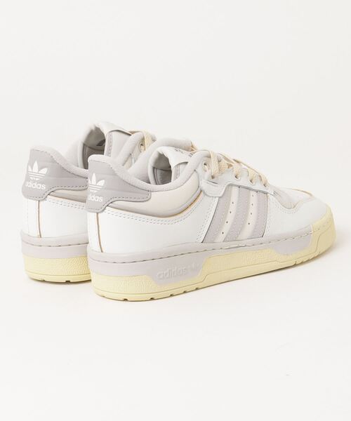 adidas(アディダス)の「ライバルリー ロー 86 / Rivalry Low 86 / アディダスオリジナルス adidas Originals(スニーカー・メンズ・ホワイト×レッド/ホワイト・23.0cm/22.5cm/27.0cm/23.5cm/27.5cm/24.5cm/28.5cm/25.0cm/26.0cm/26.5cm/29.0cm/25.5cm/22.0cm/24.0cm/28.0cm)」の6枚目の写真