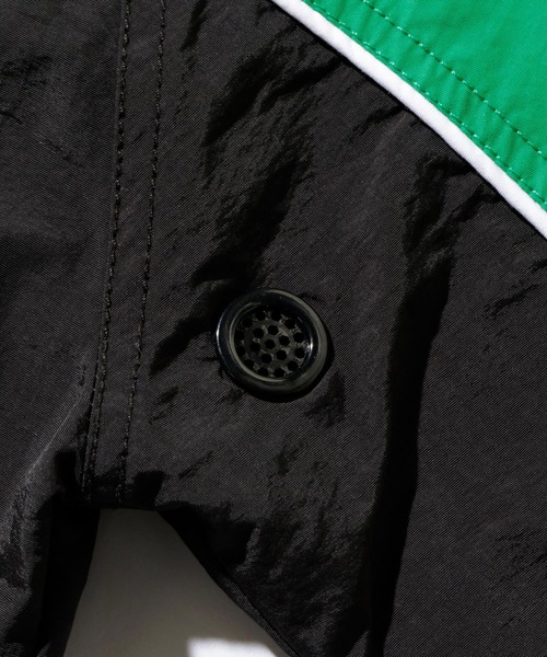【セール】TWO TONE NYLON HOODED JACKET（ナイロンジャケット）｜XLARGE（エクストララージ）