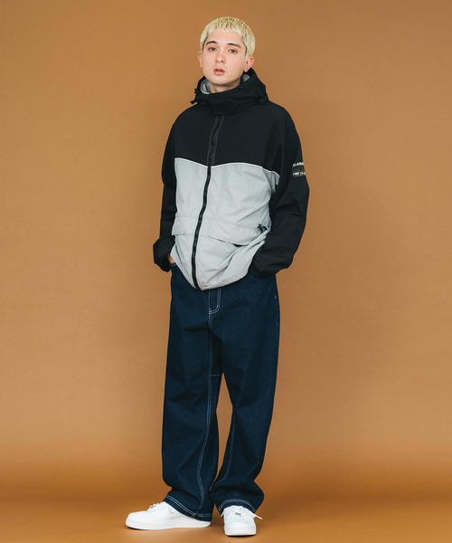 【セール】TWO TONE NYLON HOODED JACKET（ナイロンジャケット）｜XLARGE（エクストララージ）