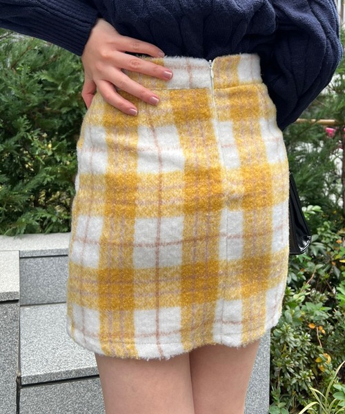 SPIGA(スピーガ)の「起毛チェックタイトスカート(スカート・レディース・ブラック/イエロー・SMALL/MEDIUM)」の7枚目の写真