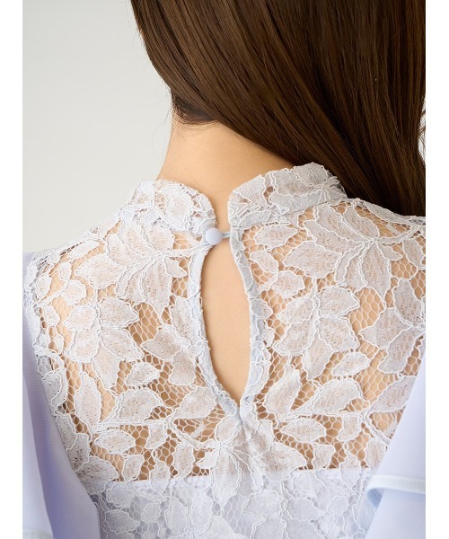 SNIDEL（スナイデル）の「シアーフリルスリーブレースブラウス（シャツ/ブラウス・レディース・ライトブルー/アイボリー/グレイッシュベージュ・FREE）」の11枚目の写真