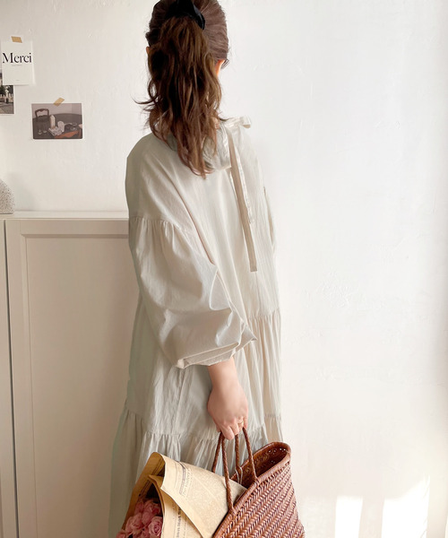 classicalelf（クラシカルエルフ）の「ふんわりモテワンピ。コットン100％バックリボンティアードワンピース（ワンピース・レディース・ブラック/ベージュ/モカ・LARGE/MEDIUM/SMALL/X-LARGE）」の6枚目の写真