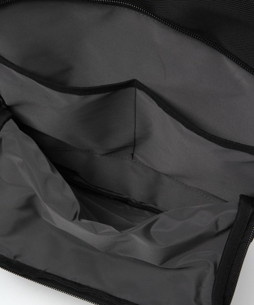 GLOBAL WORK(グローバルワーク)の「スマートアクセスPCケース/182183(クラッチバッグ・メンズ・ブラック・FREE)」の7枚目の写真