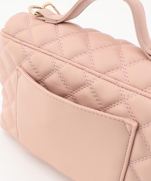 MISCH MASCH（ミッシュマッシュ）の「キルティングフラップミニバック（ショルダーバッグ・レディース・キナリ/ブラック/ピンク系その他・FREE）」の17枚目の写真