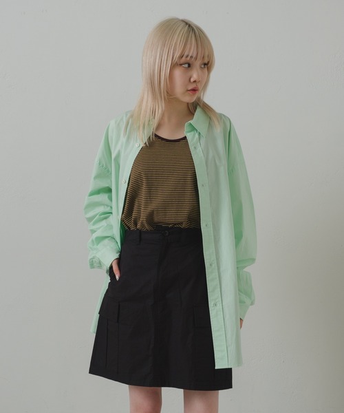 WHIMSIC(ウィムジック)の「【UNISEX/新色追加】ポプリンオーバーサイズシャツ(シャツ/ブラウス・メンズ・ブルー/グリーン/ピンク/グリーン系その他/ブルー系その他2/サックスブルー・FREE)」の2枚目の写真