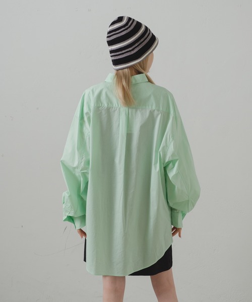 WHIMSIC(ウィムジック)の「【UNISEX/新色追加】ポプリンオーバーサイズシャツ(シャツ/ブラウス・メンズ・ブルー/グリーン/ピンク/グリーン系その他/ブルー系その他2/サックスブルー・FREE)」の11枚目の写真