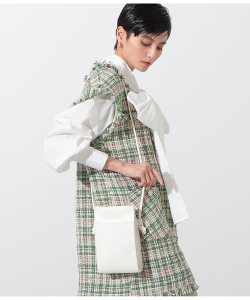 Settimissimo(セッティミッシモ)の「スクエアーミニマルショルダーバッグ(ショルダーバッグ・レディース・ブラック/オフホワイト/ベージュ・FREE)」の6枚目の写真