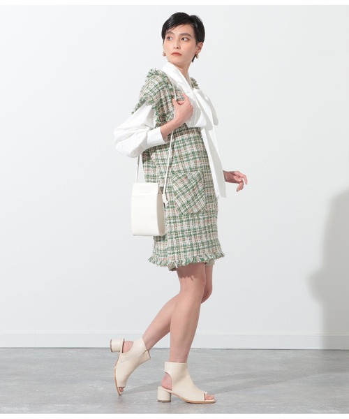 Settimissimo(セッティミッシモ)の「スクエアーミニマルショルダーバッグ(ショルダーバッグ・レディース・ブラック/オフホワイト/ベージュ・FREE)」の7枚目の写真