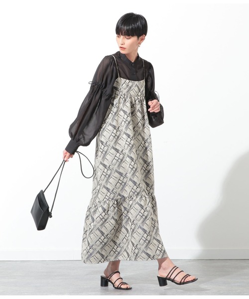 Settimissimo(セッティミッシモ)の「スクエアーミニマルショルダーバッグ(ショルダーバッグ・レディース・ブラック/オフホワイト/ベージュ・FREE)」の11枚目の写真