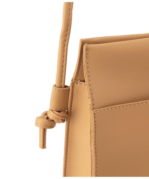 Settimissimo(セッティミッシモ)の「スクエアーミニマルショルダーバッグ(ショルダーバッグ・レディース・ブラック/オフホワイト/ベージュ・FREE)」の21枚目の写真