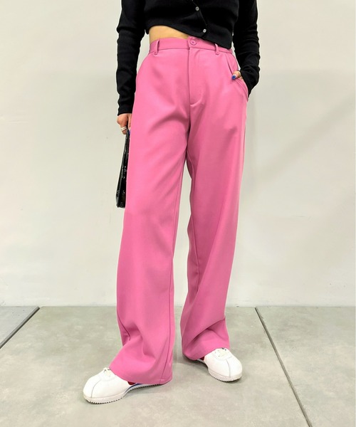 WHO'S WHO gallery（フーズフーギャラリー）の「ストレートスラックス（スラックス・レディース・チャコールグレー/ブラック/レッド/オフホワイト/ピンク・FREE）」の4枚目の写真