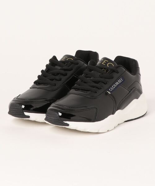 CECIL McBEE(セシルマクビー)の「【セシルマクビー】通学スムーススニーカー(スニーカー・レディース・ホワイト/ブラック・L/S/M/LL)」の2枚目の写真