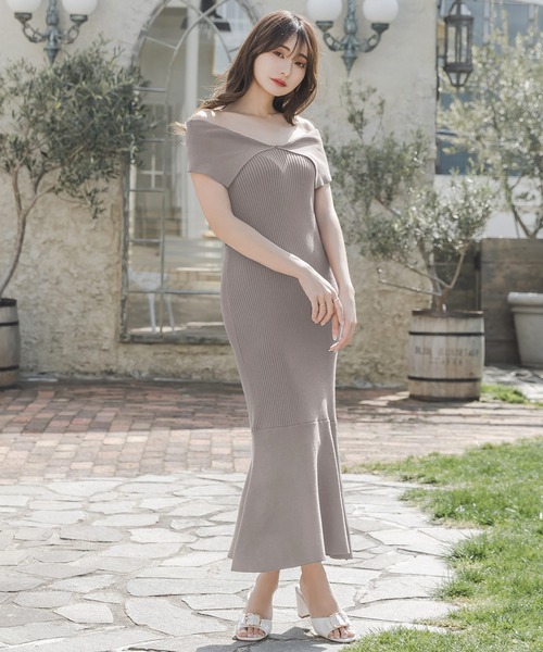 Julia Boutique(ジュリアブティック)の「デコルテオープンノースリーブマーメイドニットワンピース/23062(ワンピース・レディース・グレイッシュブルー/ピンク/グレー系・ONE)」の6枚目の写真