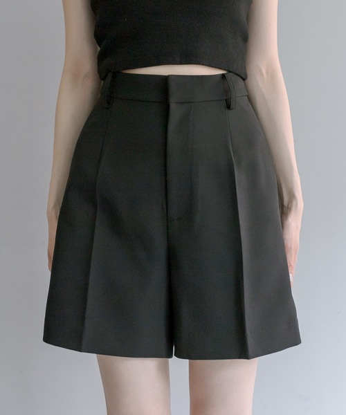 mystic（ミスティック）の「センタープレスショートパンツ（その他パンツ・レディース・アイボリー/ブラック・1/2）」の4枚目の写真