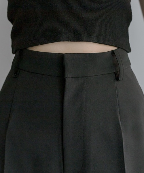 mystic（ミスティック）の「センタープレスショートパンツ（その他パンツ・レディース・アイボリー/ブラック・1/2）」の5枚目の写真