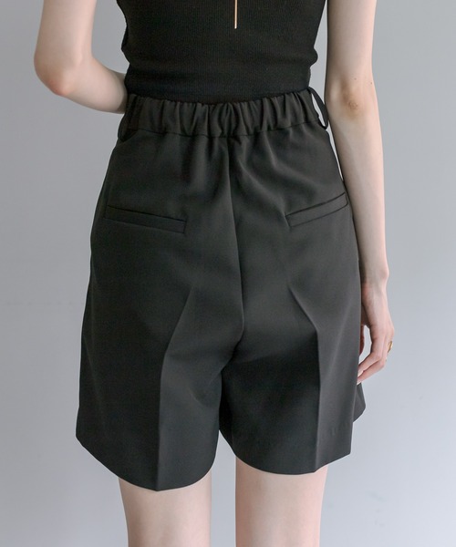 mystic（ミスティック）の「センタープレスショートパンツ（その他パンツ・レディース・アイボリー/ブラック・1/2）」の7枚目の写真