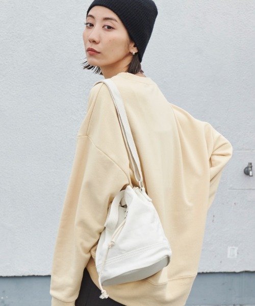 Auntie Rosa Holiday(アンティローザホリデー)の「キャンバスキンチャクバッグ(ショルダーバッグ・レディース・アイボリー/ブラック・FREE)」の13枚目の写真