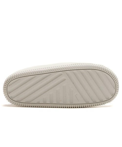 NIKE（ナイキ）の「NIKE WOMENS CALM SLIDE / ナイキ ウィメンズ カーム スライド 【SP】（サンダル・レディース・ホワイト/ベージュ/ブラック/ブルー・22.0cm/23.0cm/24.0cm/25.0cm）」の19枚目の写真