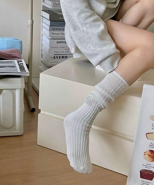 VIBGYOR(ヴィブジョー)の「【LAMPOON】ルーズソックス(ソックス/靴下・レディース・ホワイト/ブラック/グレー/ピンク/ブルー・FREE)」の12枚目の写真