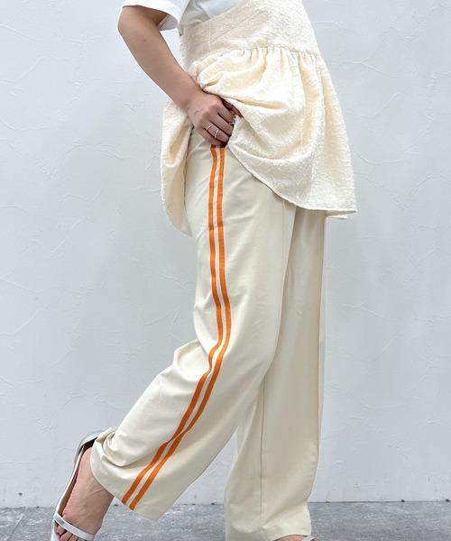 LEPSIM（レプシィム）の「ラインパンツ　964248（その他パンツ・レディース・ネイビー/ブラック/アイボリー・FREE）」の2枚目の写真