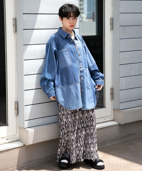 RAGEBLUE（レイジブルー）の「キリカエBIGデニムシャツ（シャツ/ブラウス・レディース・ブラック/ブルー・FREE）」の8枚目の写真