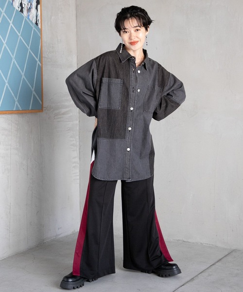 RAGEBLUE（レイジブルー）の「キリカエBIGデニムシャツ（シャツ/ブラウス・レディース・ブラック/ブルー・FREE）」の9枚目の写真