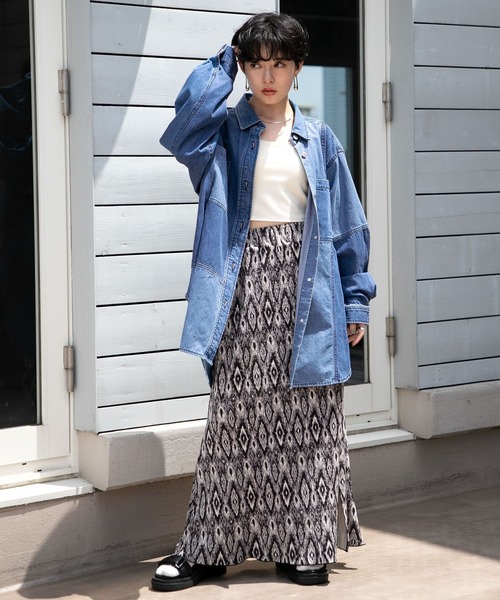 RAGEBLUE（レイジブルー）の「キリカエBIGデニムシャツ（シャツ/ブラウス・レディース・ブラック/ブルー・FREE）」の5枚目の写真