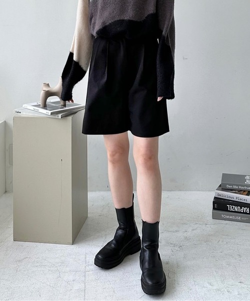 LE MORE（リモア）の「ハイウエストタックハーフパンツ（その他パンツ・レディース・ライトベージュ/グレー/ブラック・FREE）」の2枚目の写真