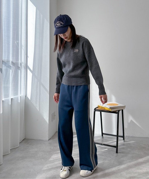 EPIMI E'PIMMY（エピミエピミー）の「【ハンドウォッシャブル】スウェットライク刺繍ロゴニット（ニット/セーター・レディース・杢グレー/ピンクベージュ/オフホワイト/チャコールグレー・MEDIUM）」の6枚目の写真