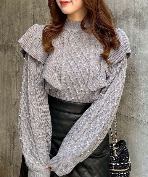 INGNI(イング)の「フリルケーブルパール付ニット(ニット/セーター・レディース・アイボリー/ピンクベージュ/グレー・M)」の18枚目の写真