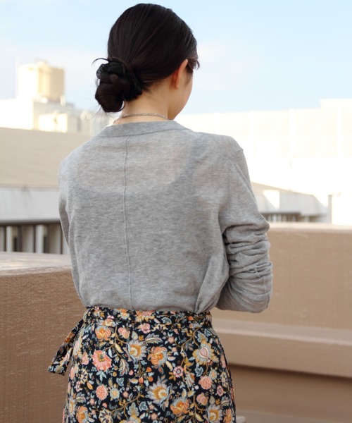 THE SHINZONE（ザ　シンゾーン）の「THE SHINZONE/シンゾーン　コットンカシミアシアーニット　COTTON CASHMERE SHEER KNIT　24SMSNI02（ニット/セーター・レディース・グレー/ネイビー・FREE）」の5枚目の写真