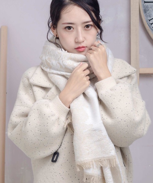 PARKS TOKYO SELECT(パークストウキョウセレクト)の「(nii)花柄刺繍ストール(ストール/ショール・レディース・ネイビー系/チャコールグレー/ベージュ/アイボリー/ブラック/ワインレッド・FREE)」の4枚目の写真